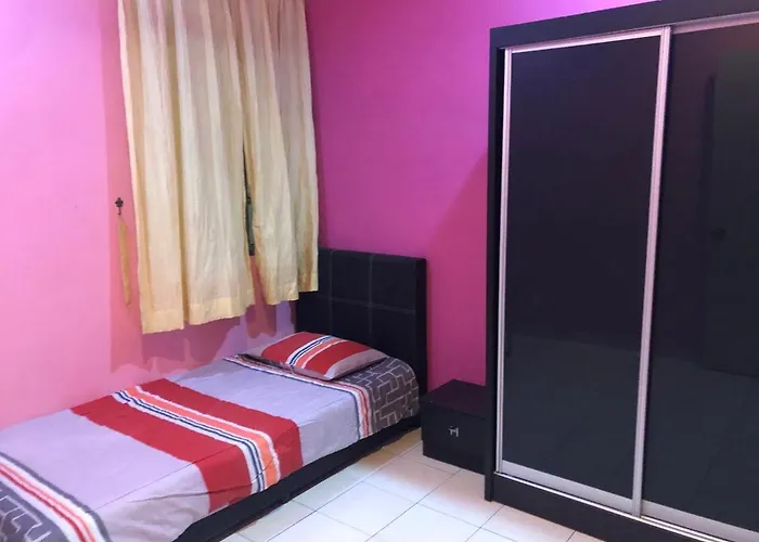 Rosalinda Homestay At Senawang