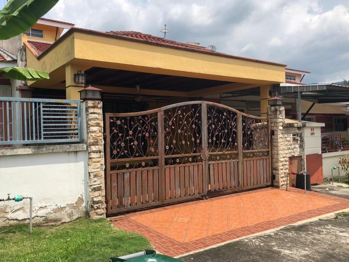 Rosalinda At Senawang Holiday home Seremban