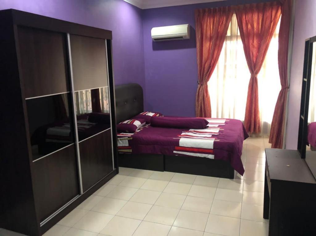 Rosalinda At Senawang * Seremban